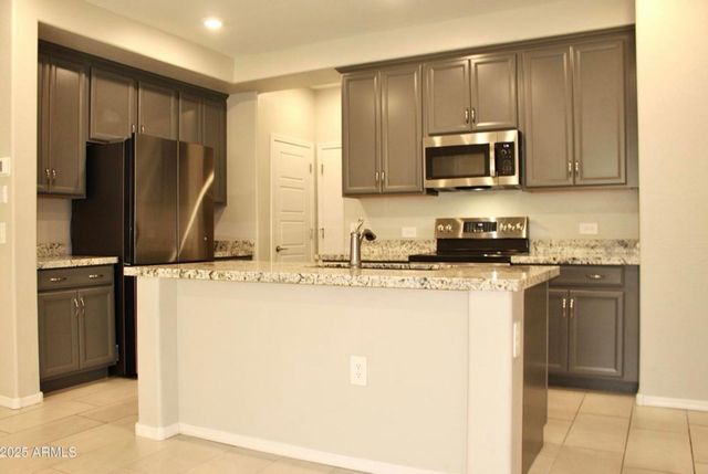 2625 S Peppertree Drive Unit 104, Gilbert, AZ 85295