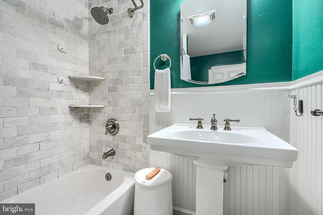 610 S EAST AVE, Baltimore, MD 21224