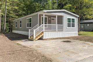 56 Moose Lane, Rochester, NH 03867