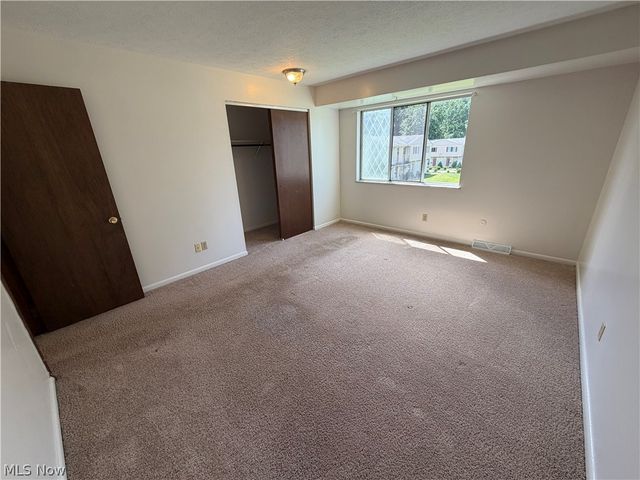 672 Loomis Avenue 682, Cuyahoga Falls, OH 44221