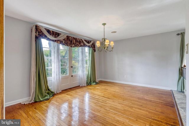 3625 CROOKED HILL RD, Harrisburg, PA 17110