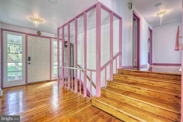 3625 CROOKED HILL RD, Harrisburg, PA 17110