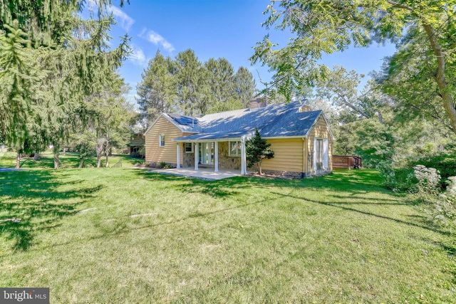 3625 CROOKED HILL RD, Harrisburg, PA 17110