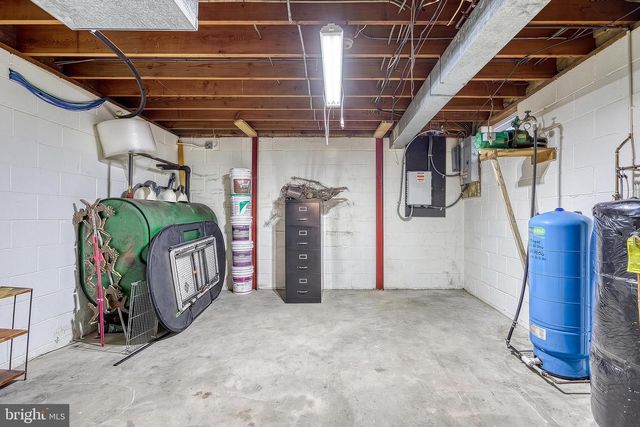 3625 CROOKED HILL RD, Harrisburg, PA 17110