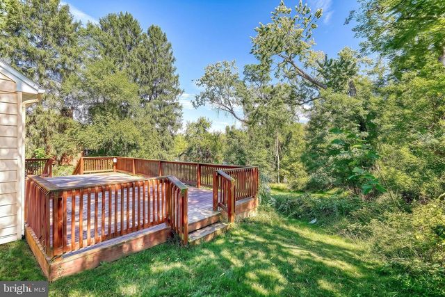 3625 CROOKED HILL RD, Harrisburg, PA 17110