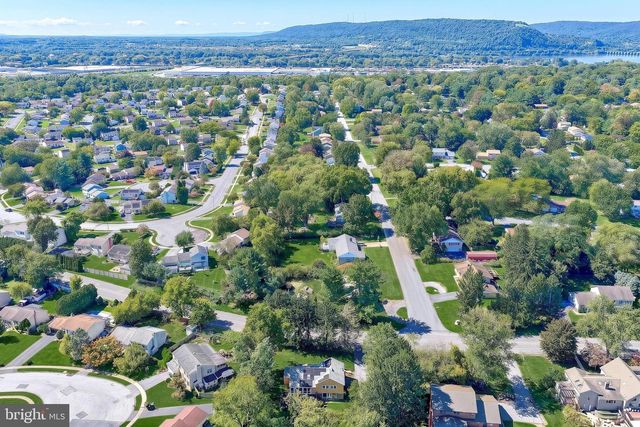 3625 CROOKED HILL RD, Harrisburg, PA 17110