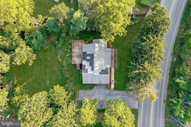 3625 CROOKED HILL RD, Harrisburg, PA 17110