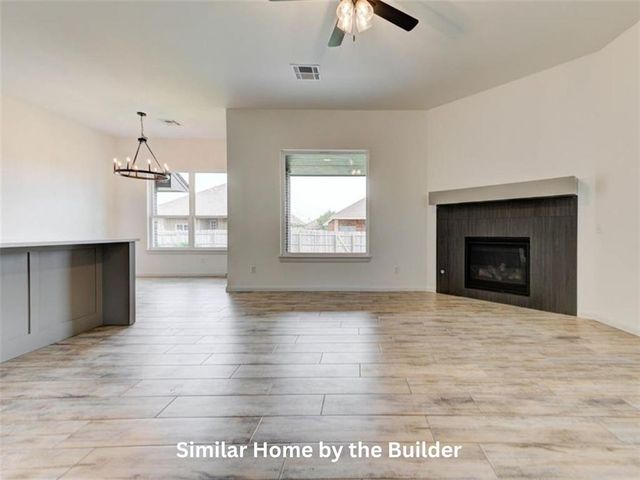 1945 W Crossbow Way, Mustang, OK 73064