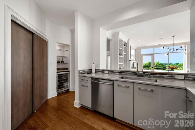 400 N Church Street 616, Charlotte, NC 28202