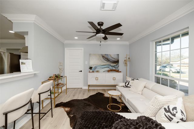 524 Ridgecrest Drive, Lewisville, TX 75067