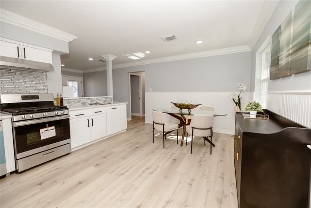 524 Ridgecrest Drive, Lewisville, TX 75067