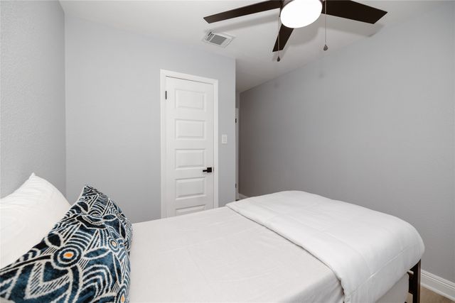 524 Ridgecrest Drive, Lewisville, TX 75067