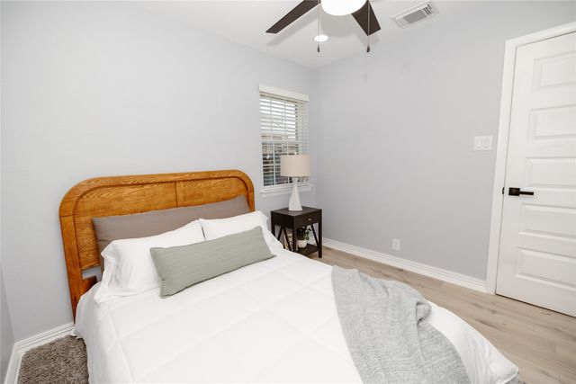 524 Ridgecrest Drive, Lewisville, TX 75067