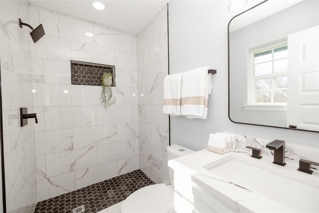 524 Ridgecrest Drive, Lewisville, TX 75067