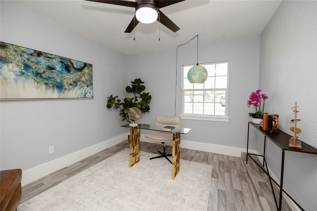 524 Ridgecrest Drive, Lewisville, TX 75067