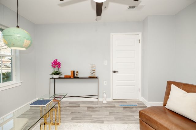 524 Ridgecrest Drive, Lewisville, TX 75067