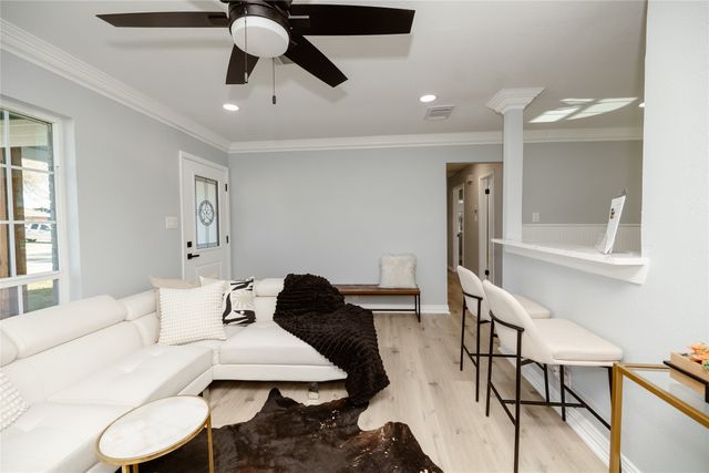 524 Ridgecrest Drive, Lewisville, TX 75067