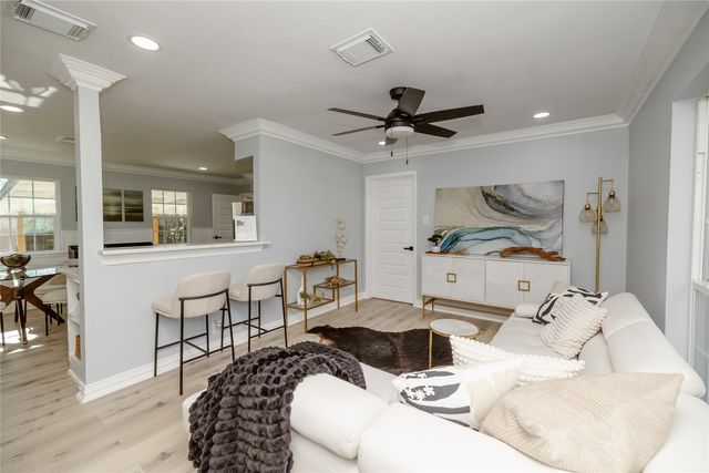 524 Ridgecrest Drive, Lewisville, TX 75067