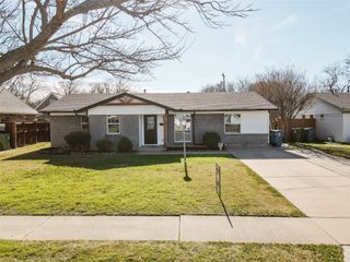 524 Ridgecrest Drive, Lewisville, TX 75067