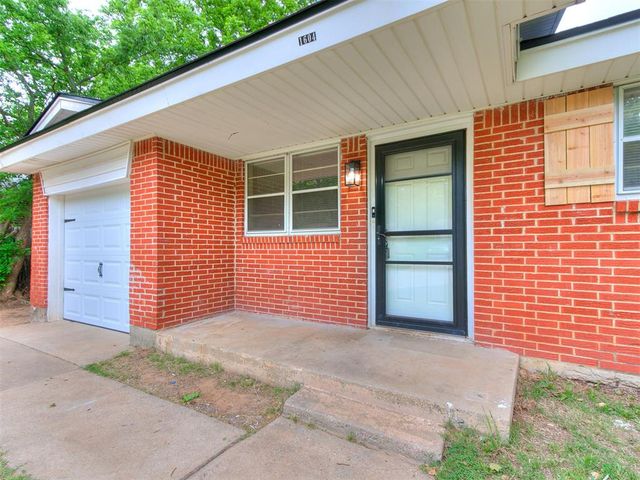 1604 Cynthia Drive, Midwest City, OK 73130