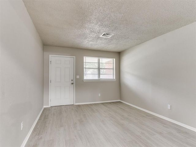 1604 Cynthia Drive, Midwest City, OK 73130