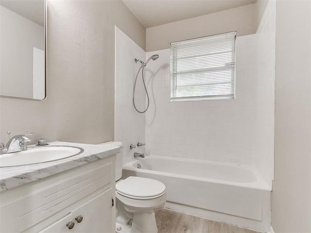 1604 Cynthia Drive, Midwest City, OK 73130