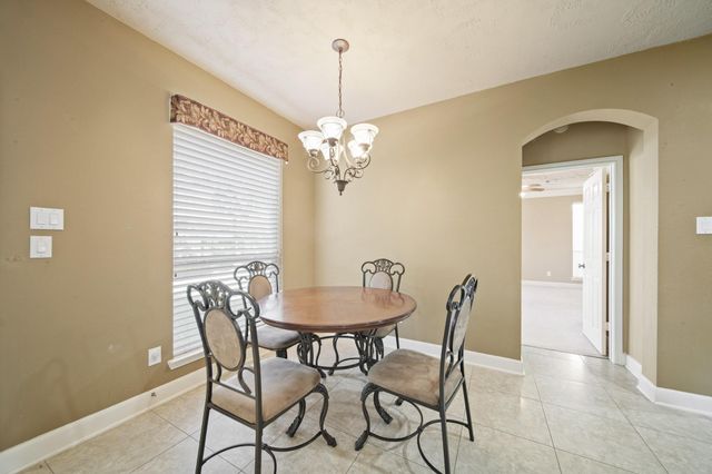 10015 Loch Courtney Lane, Houston, TX 77089