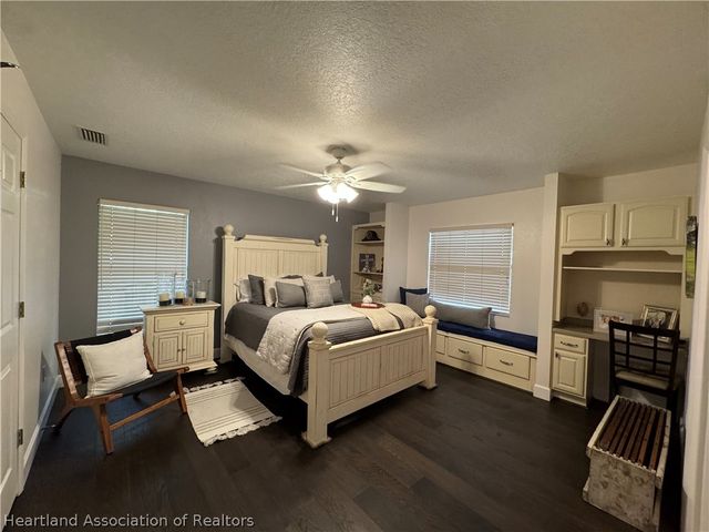 334 W F Street, Frostproof, FL 33843