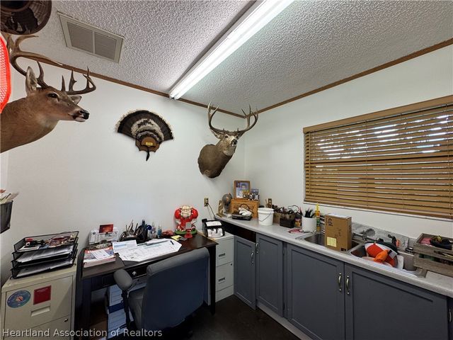 334 W F Street, Frostproof, FL 33843