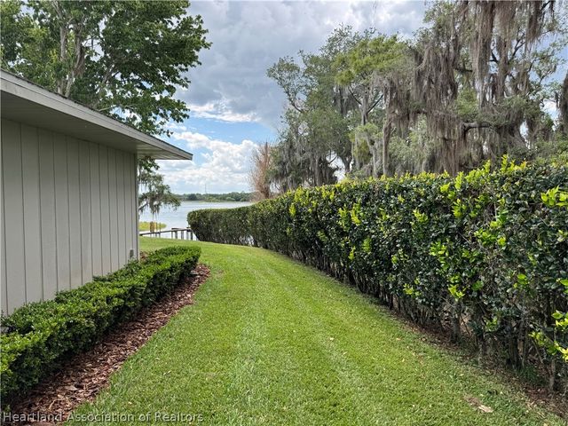 334 W F Street, Frostproof, FL 33843