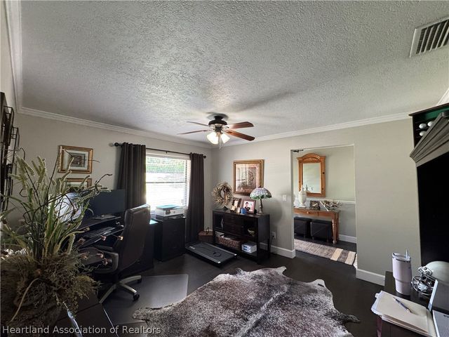 334 W F Street, Frostproof, FL 33843