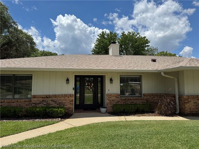 334 W F Street, Frostproof, FL 33843