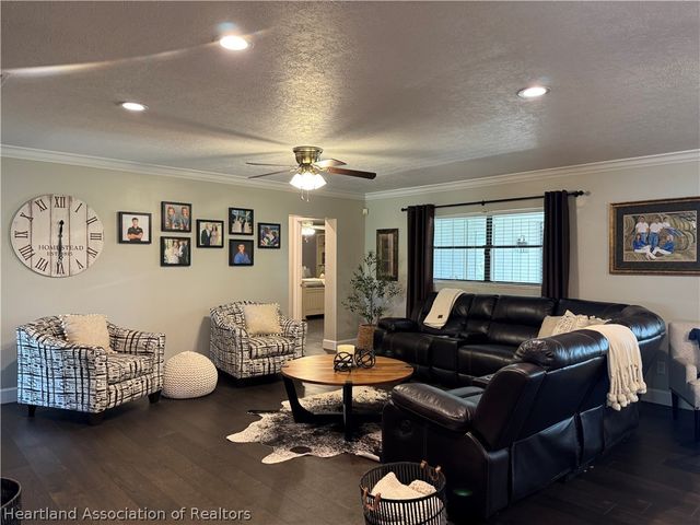 334 W F Street, Frostproof, FL 33843