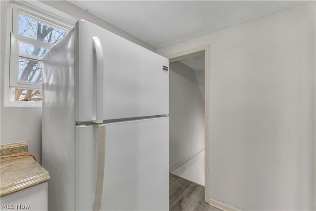 3305 Roanoke Avenue, Cleveland, OH 44109