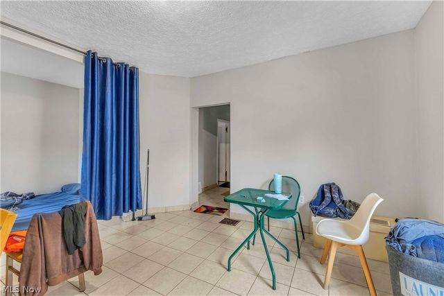 3305 Roanoke Avenue, Cleveland, OH 44109