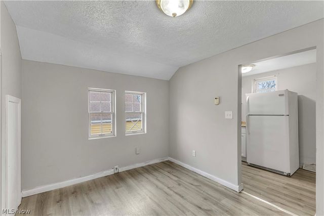 3305 Roanoke Avenue, Cleveland, OH 44109