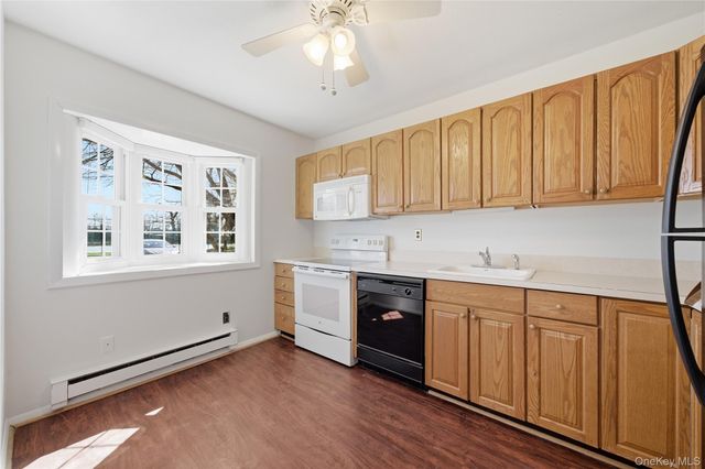 65 Harbor N, Amityville, NY 11701