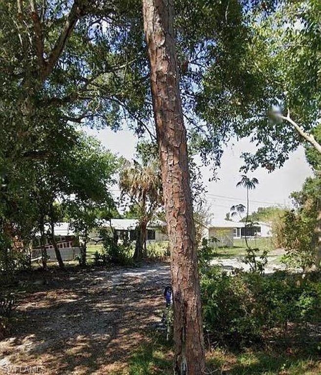 1404 Keuka AVE, NORTH FORT MYERS, FL 33917 — photo 4
