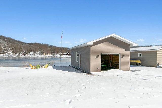 W11322 Red Cedar Drive, Lodi, WI 53555
