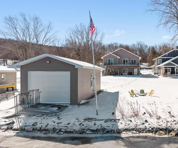 W11322 Red Cedar Drive, Lodi, WI 53555