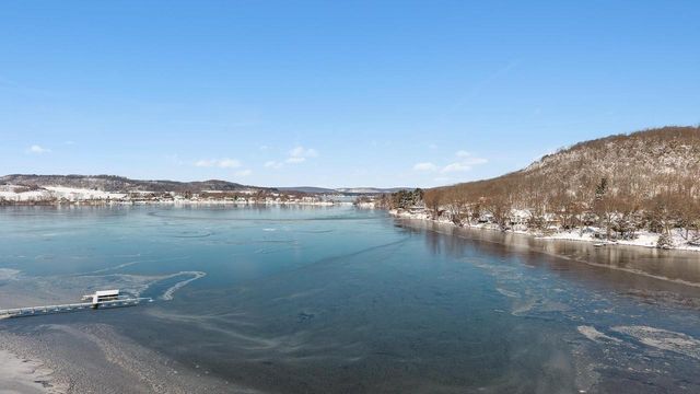 W11322 Red Cedar Drive, Lodi, WI 53555