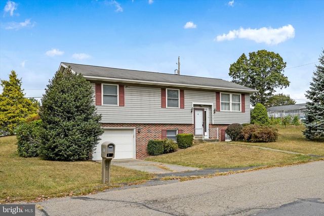 515 MAPLE ST, Pottsville, PA 17901