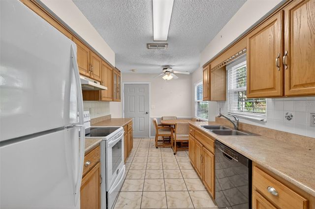 9398 SE 174TH LOOP, Summerfield, FL 34491