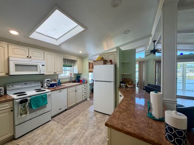 368 East Lake Dr., Surfside Beach, SC 29575