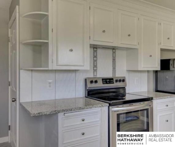 11631 N 156th Street, Bennington, NE 68007