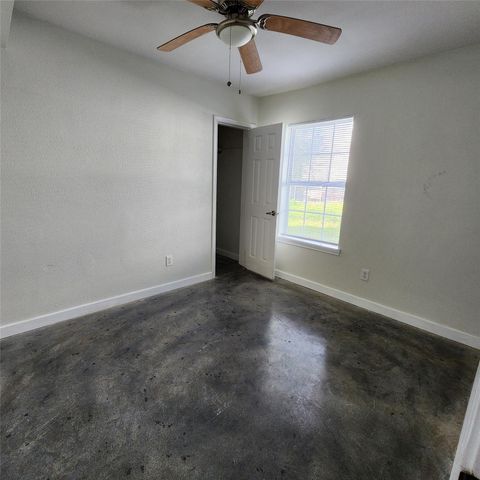 4710 Pelican Street 1, Hitchcock, TX 77563