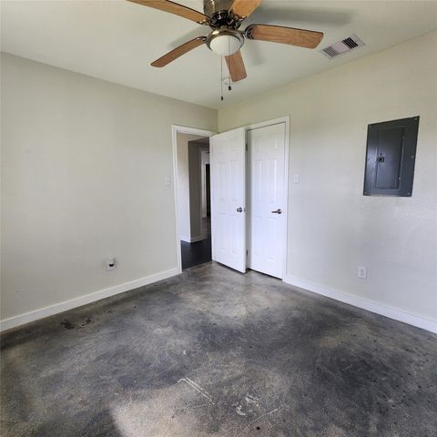 4710 Pelican Street 1, Hitchcock, TX 77563