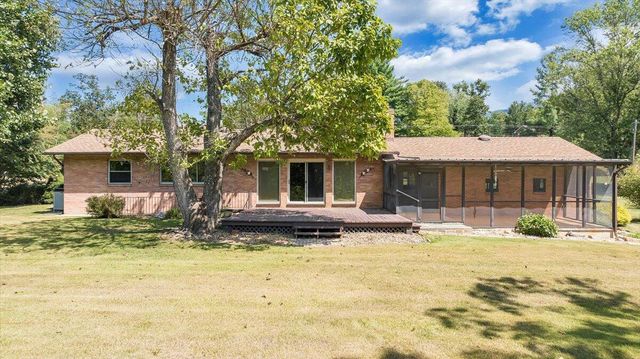 2015 Evergreen RD, Covington, VA 24426