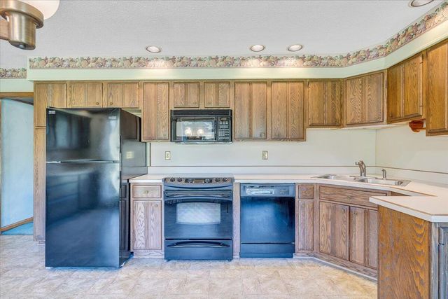 2015 Evergreen RD, Covington, VA 24426