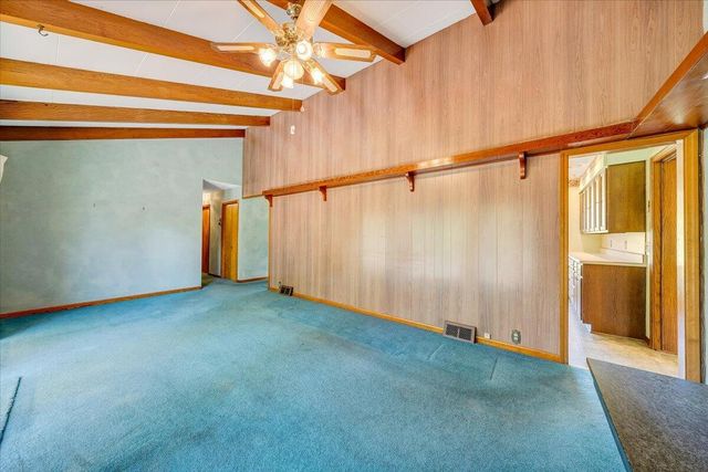 2015 Evergreen RD, Covington, VA 24426